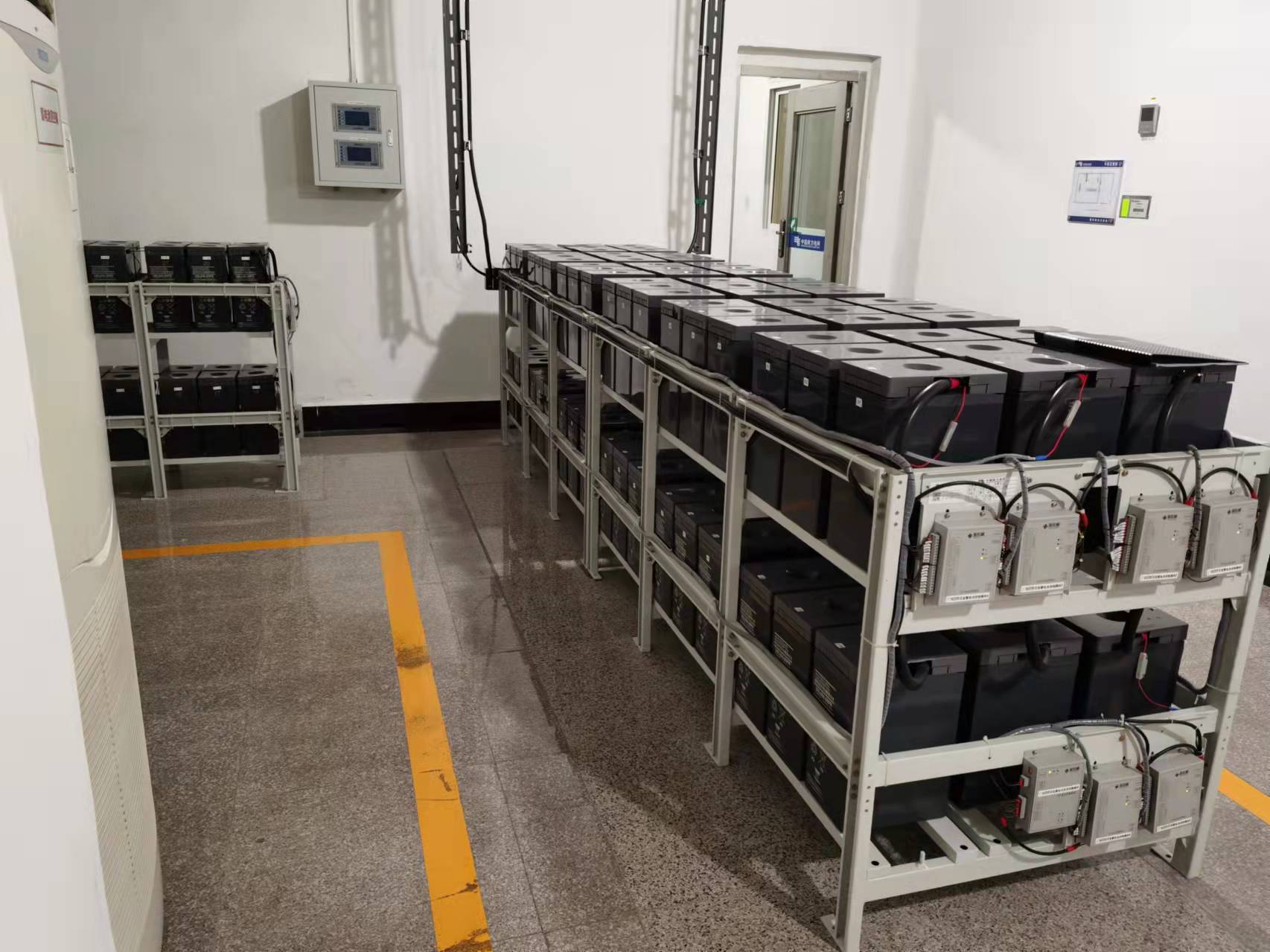 球王会ups电源如何根据主机功率和待机时间计算电池容量？